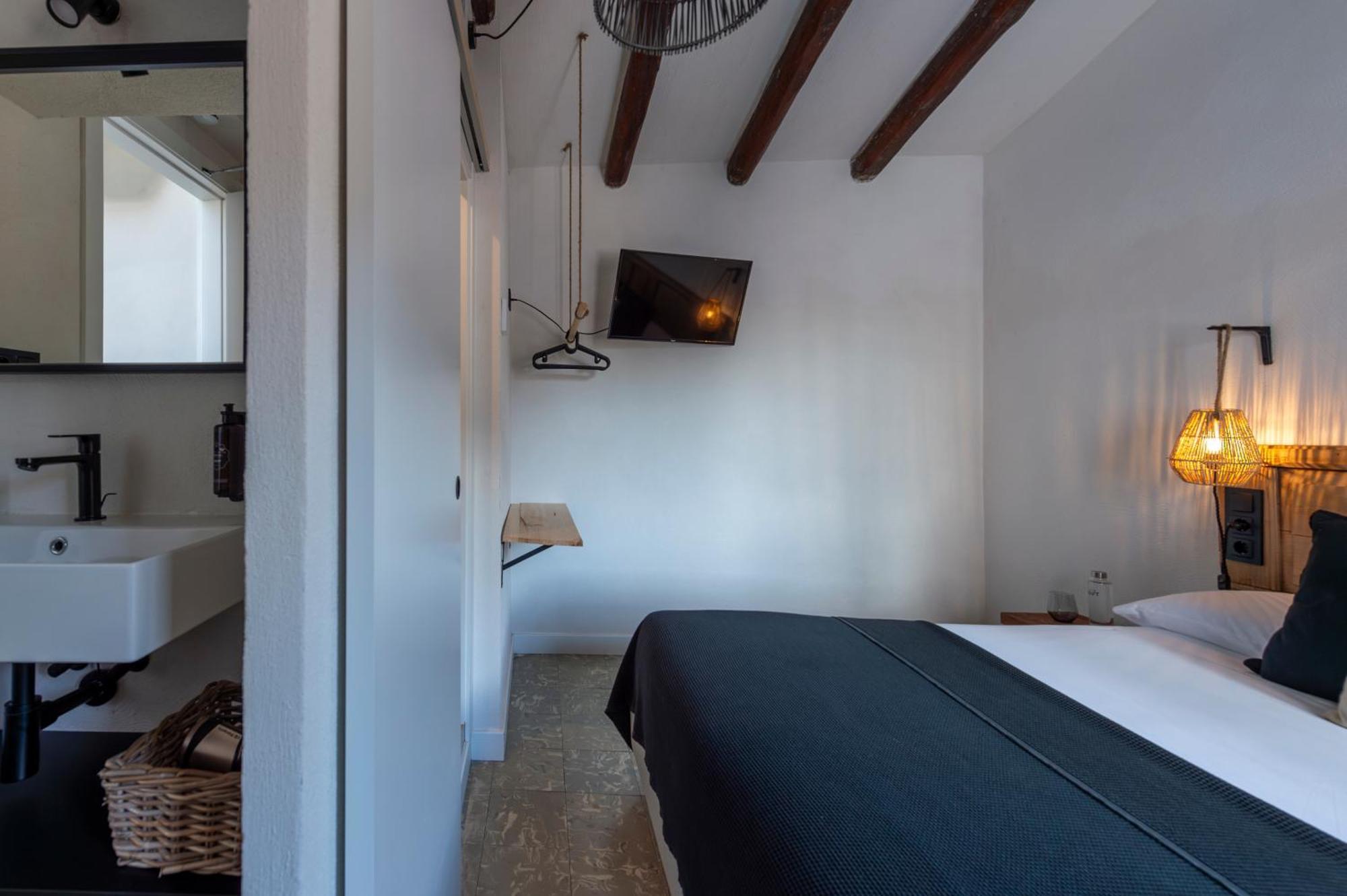 Hostal Boutique Es Menut Tossa de Mar Exterior photo