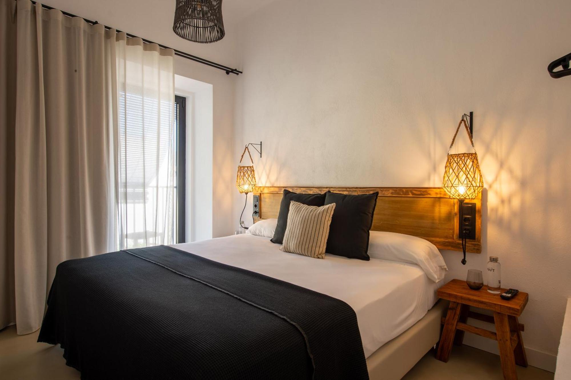Hostal Boutique Es Menut Tossa de Mar Exterior photo