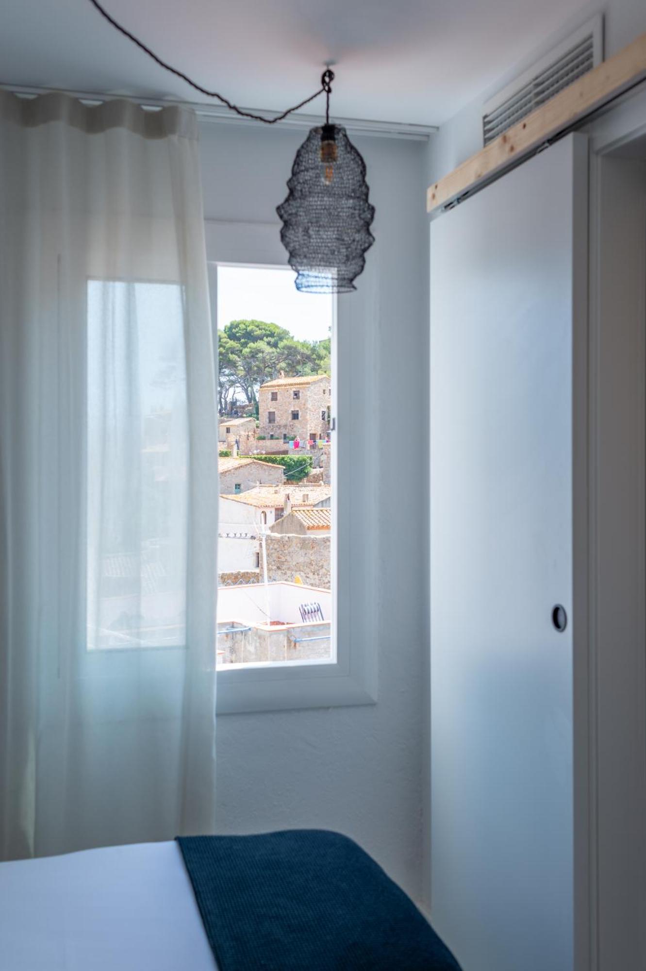 Hostal Boutique Es Menut Tossa de Mar Exterior photo