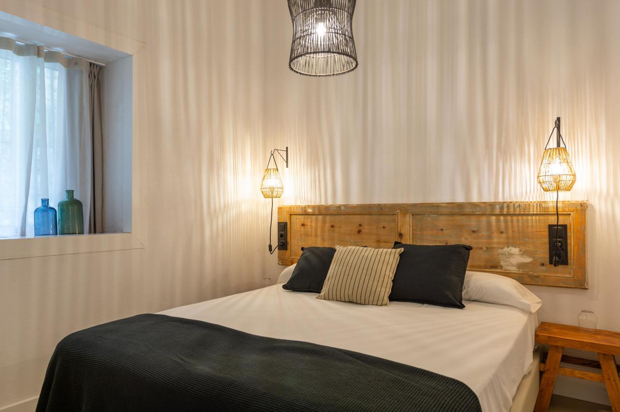 Hostal Boutique Es Menut Tossa de Mar Exterior photo
