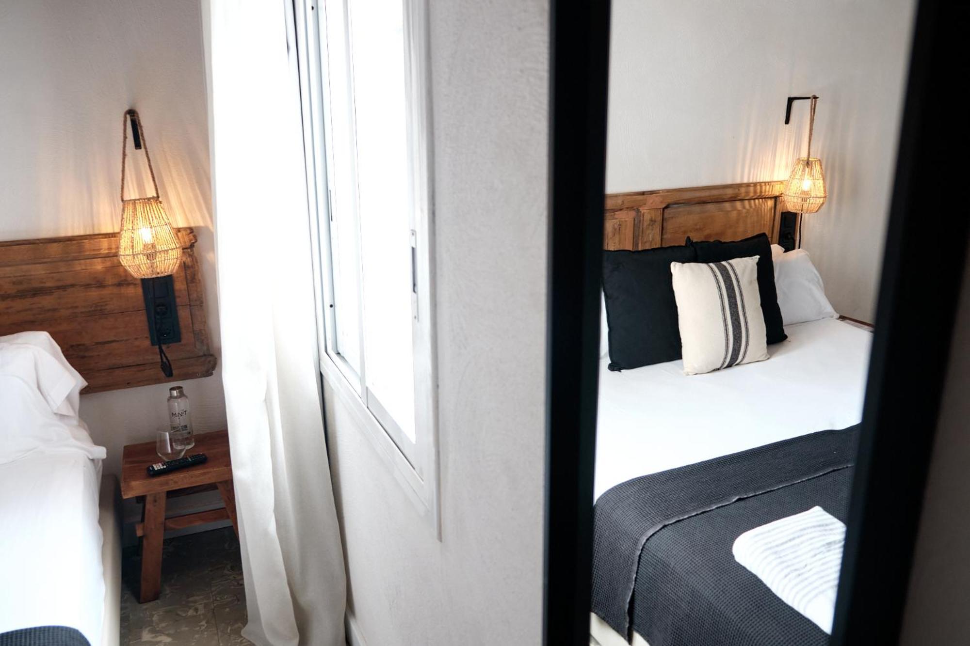Hostal Boutique Es Menut Tossa de Mar Exterior photo